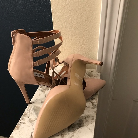 Brand New! Steve Madden Sandal - Picture 4 of 4